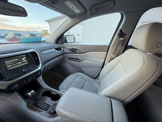 2018 GMC Acadia SLE-2