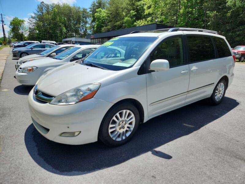 2007 Toyota Sienna for sale at Curtis Lewis Motor Co in Rockmart GA