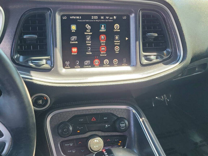 2015 Dodge Challenger SXT Plus