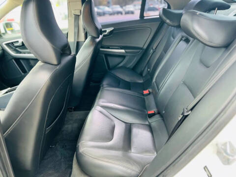 2016 Volvo S60 T5 Drive-E Premier