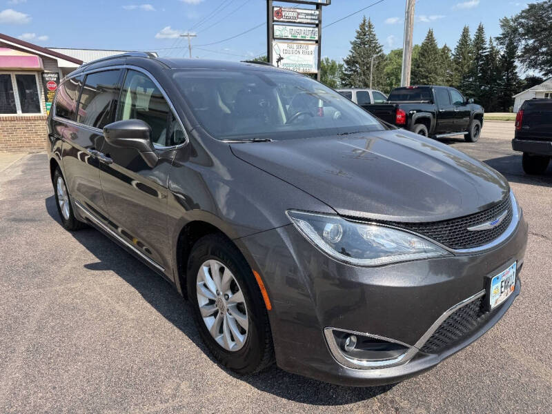 2019 Chrysler Pacifica Touring L