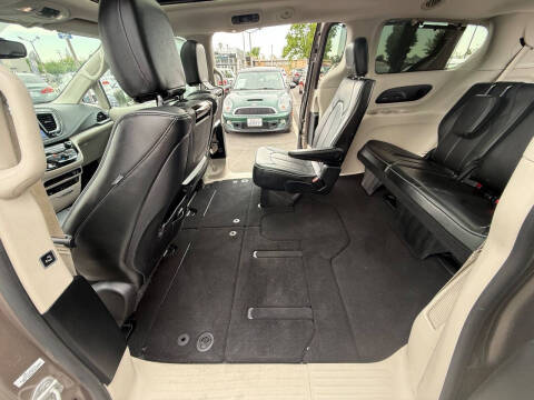 2017 Chrysler Pacifica Limited