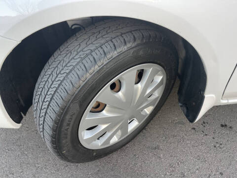 2015 Nissan Versa 1.6 S Plus