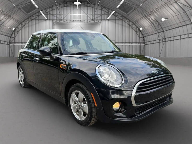 2016 MINI Hardtop 4 Door Cooper