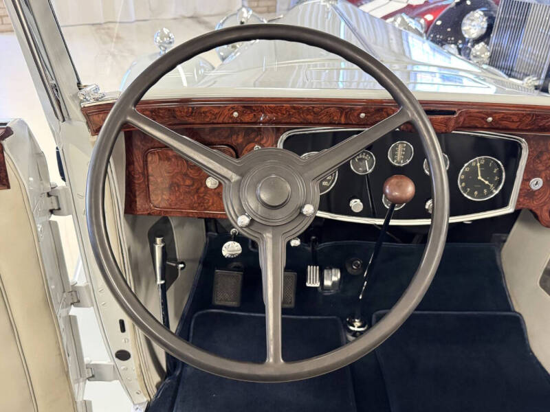 1932 Packard Deluxe 8