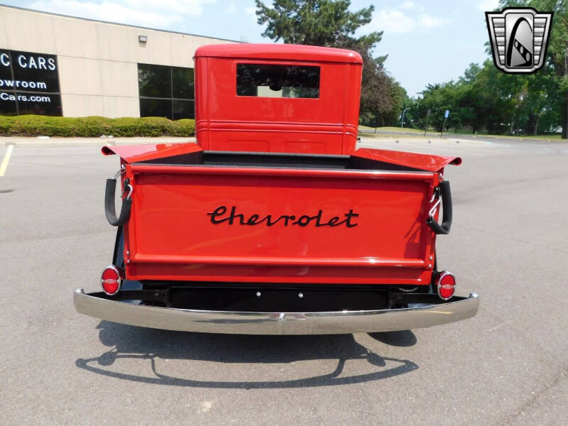 1933 Chevrolet Apache