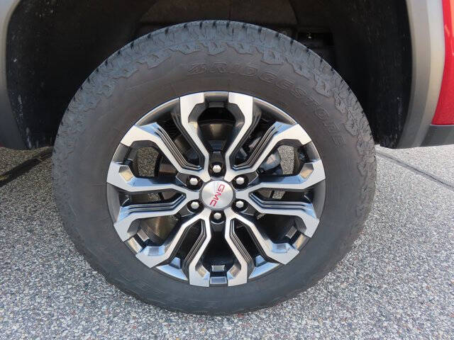 2024 GMC Canyon Denali