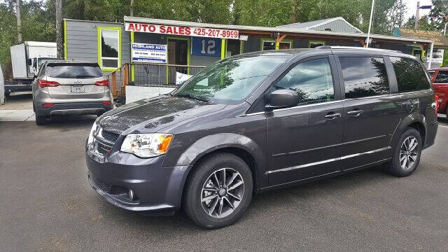 2017 Dodge Grand Caravan for sale at HIGHLAND AUTO in Renton WA