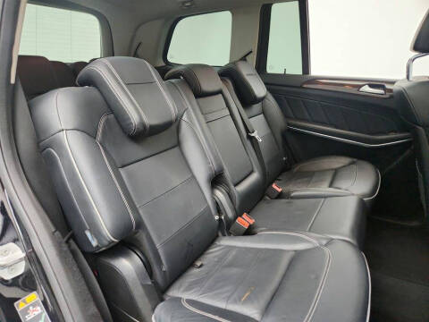 2014 Mercedes-Benz GL-Class GL 550 4MATIC