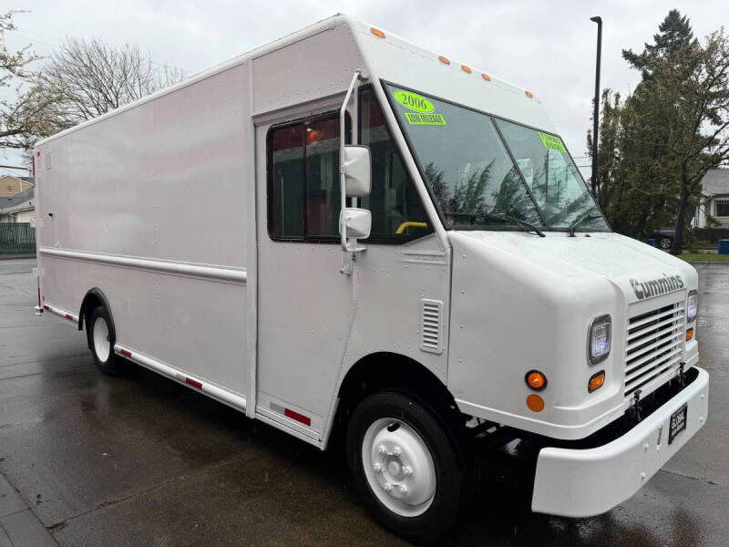 2006 Freightliner MT45 Chassis