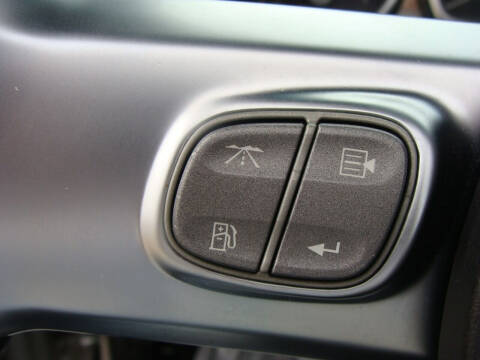 2004 Chevrolet SSR LS