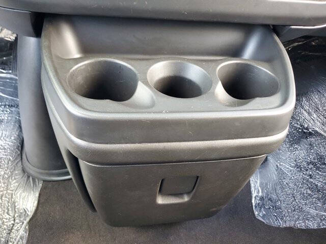 2025 Chevrolet Express LT 3500
