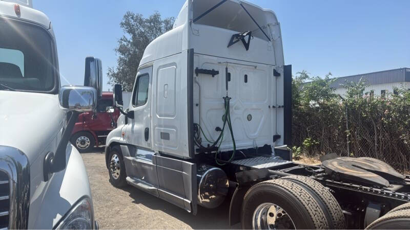 2019 Freightliner Cascadia