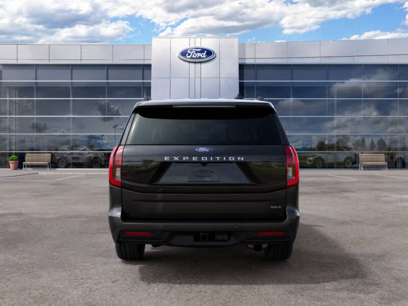 2027 Ford Expedition MAX Active