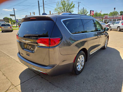 2019 Chrysler Pacifica Touring L