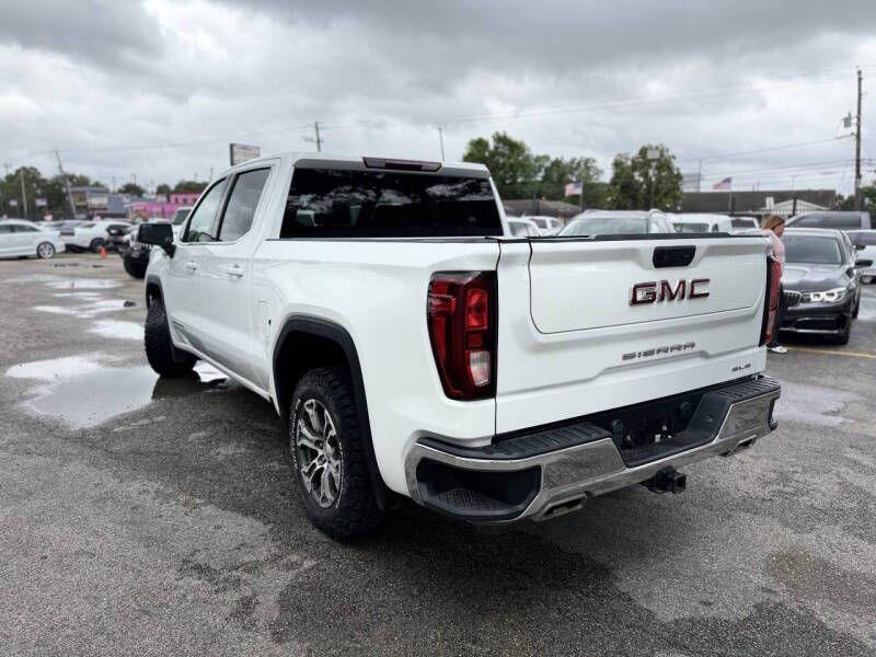 2022 GMC Sierra 1500 SLE