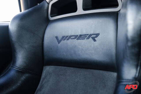 2004 Dodge Viper SRT-10