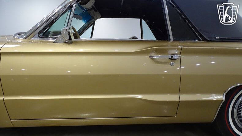 1966 Ford Thunderbird
