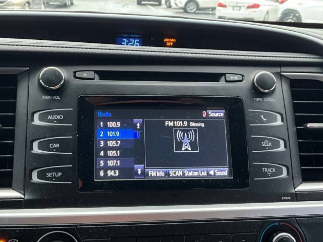 2019 Toyota Highlander LE