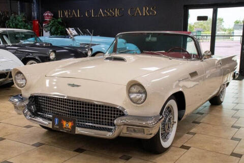 1957 Ford Thunderbird