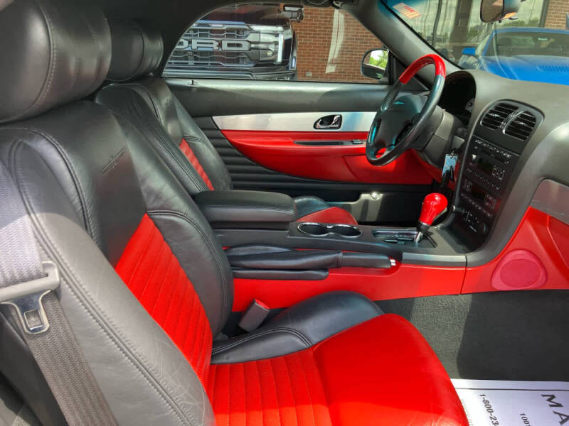 2002 Ford Thunderbird Deluxe