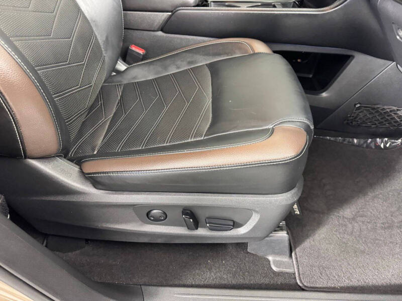 2023 Nissan Pathfinder Platinum