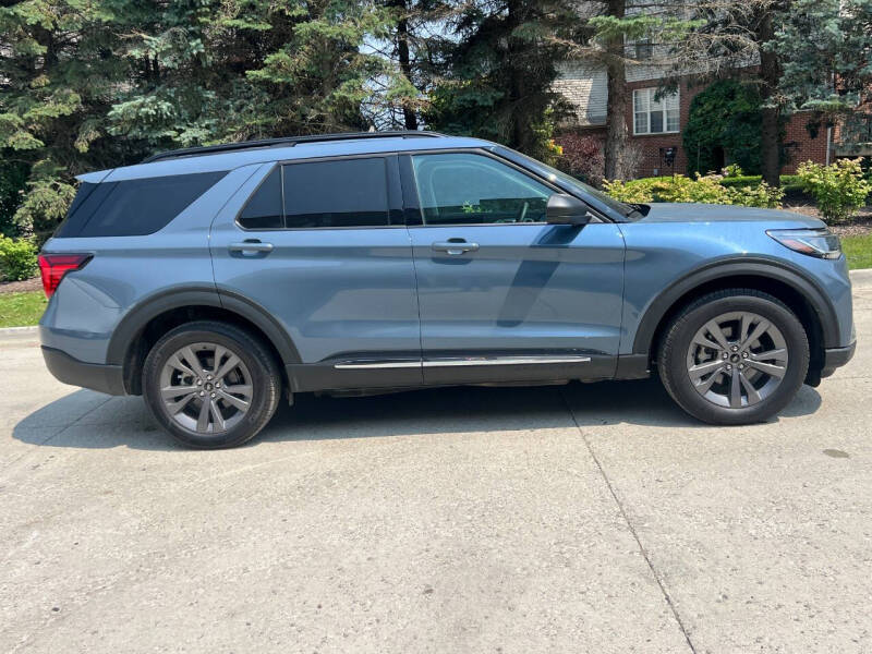 2025 Ford Explorer Active