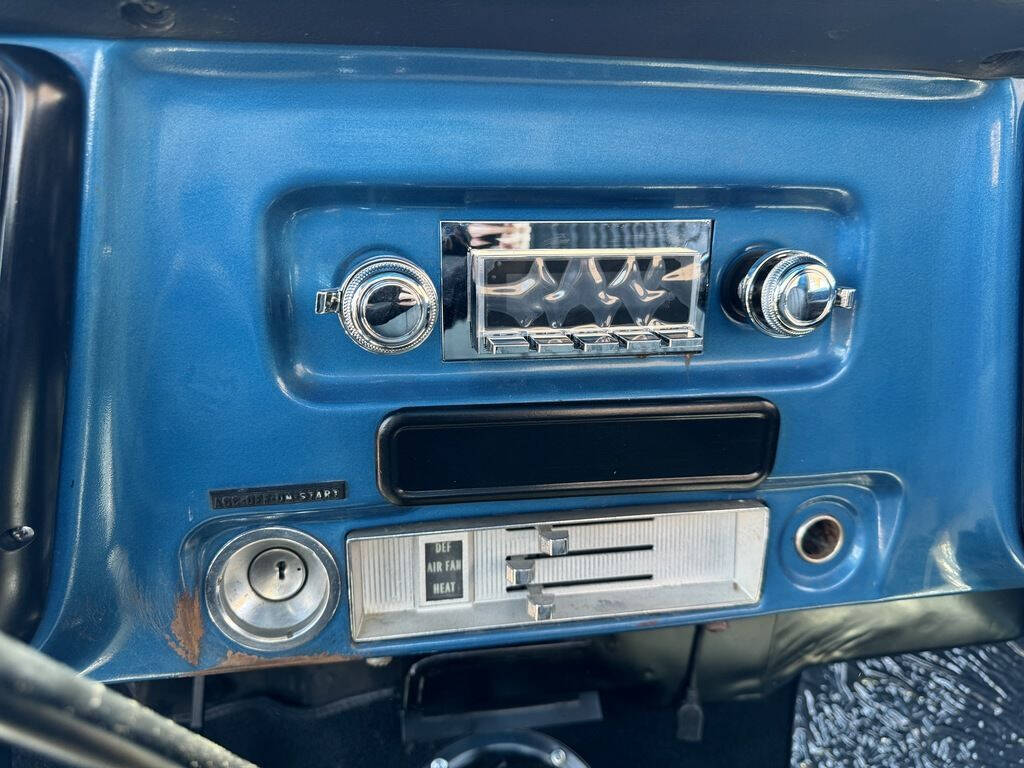 1970 GMC C/K 2500 Series 12