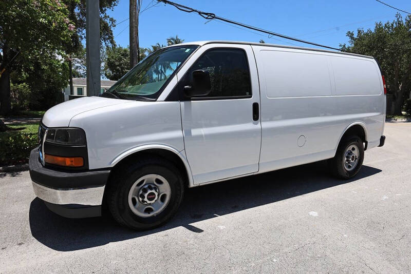 2017 GMC Savana 2500
