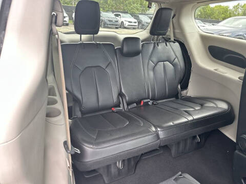 2021 Chrysler Voyager LXi