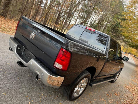 2017 RAM 1500 SLT