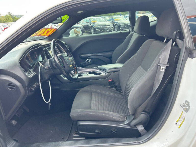 2019 Dodge Challenger SXT