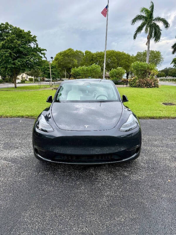 2025 Tesla Model Y Long Range