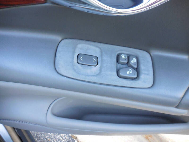 2004 Cadillac DeVille