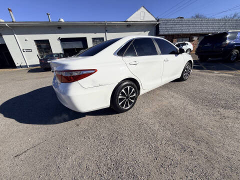 2017 Toyota Camry LE