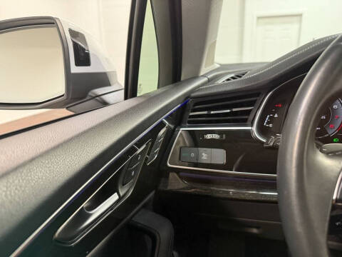 2023 Audi Q7 quattro Premium Plus 45 TFSI