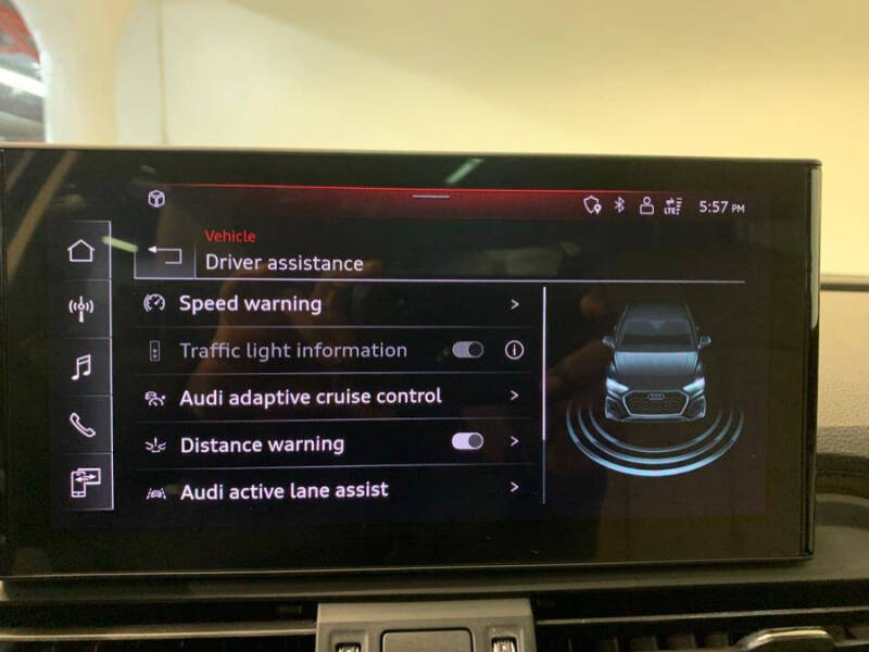 2023 Audi Q5 quattro Premium 40 TFSI