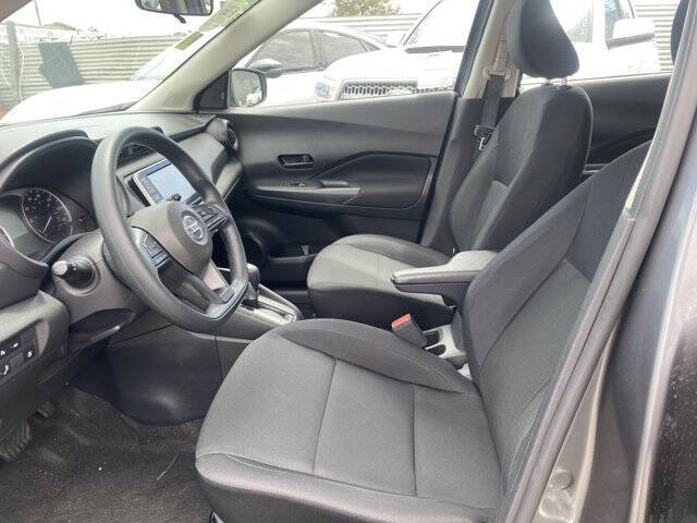 2024 Nissan Kicks S