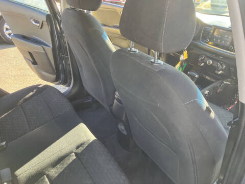 2019 Kia Rio 5-Door S