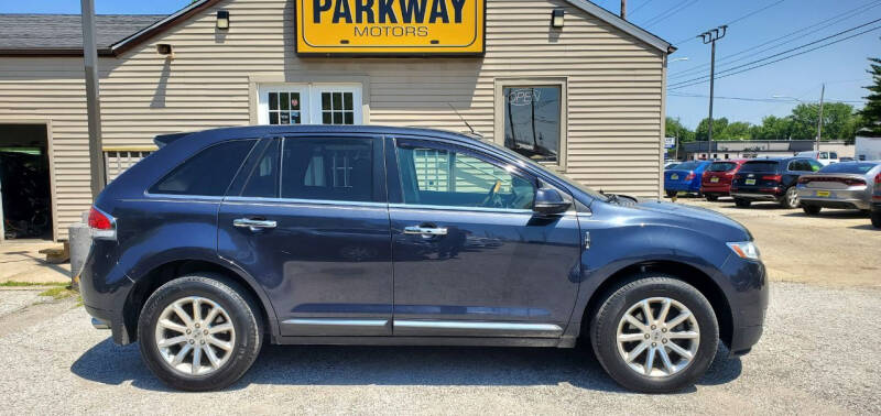 2014 Lincoln MKX for sale at Parkway Motors in Springfield IL