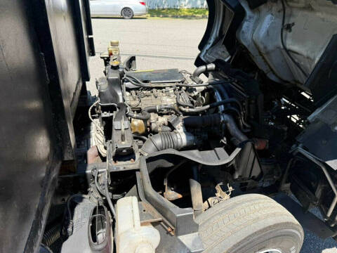 2017 Mitsubishi Fuso FE180