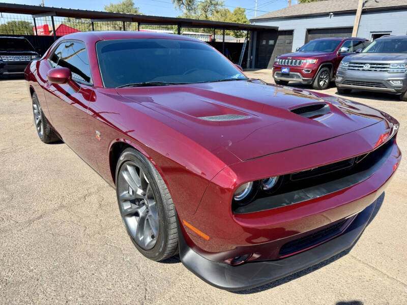 2021 Dodge Challenger R/T's photo