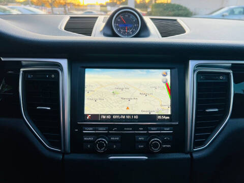 2015 Porsche Macan S