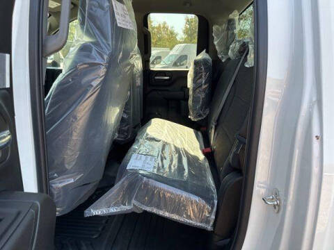 2025 GMC Sierra 2500HD Pro