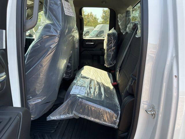 2025 GMC Sierra 2500HD Pro