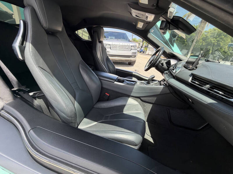 2016 BMW i8