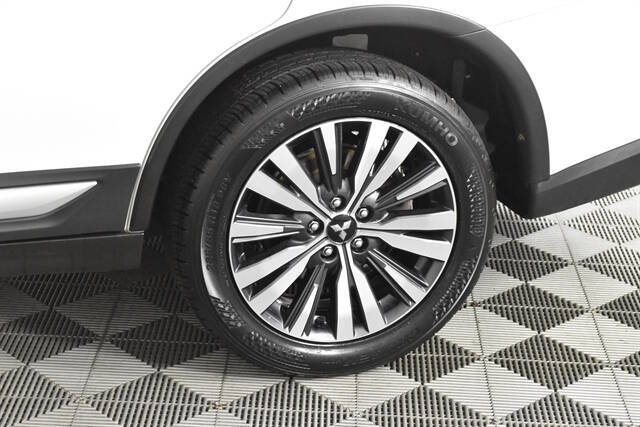 2020 Mitsubishi Outlander SE