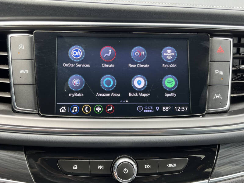 2024 Buick Enclave Essence