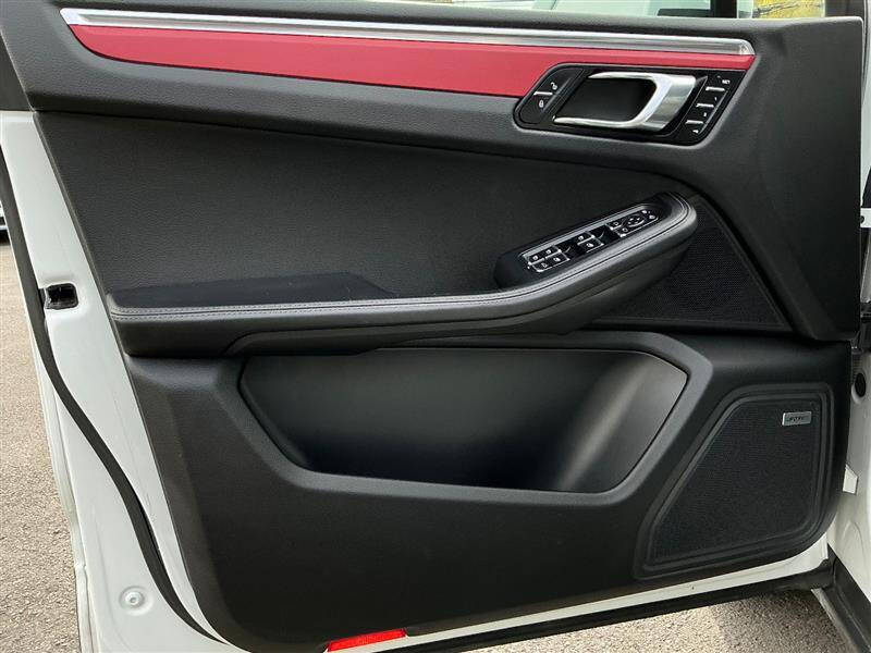 2018 Porsche Macan S