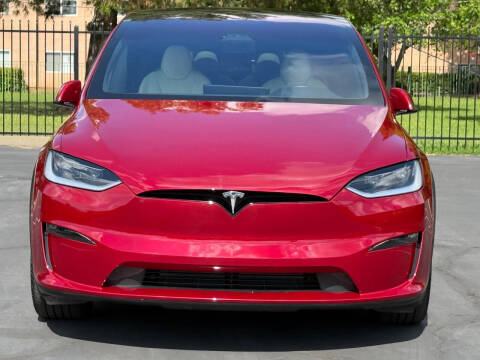 2023 Tesla Model X Standard Range
